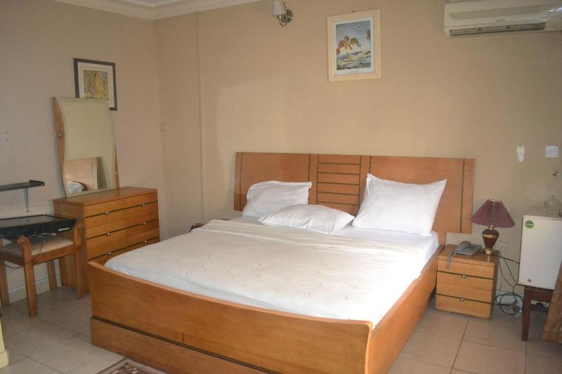 Sena Hotel And Resort image