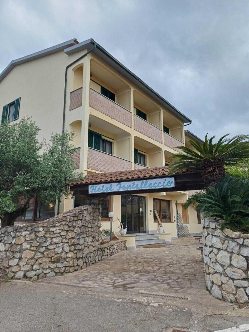 Hotel Fontalleccio image