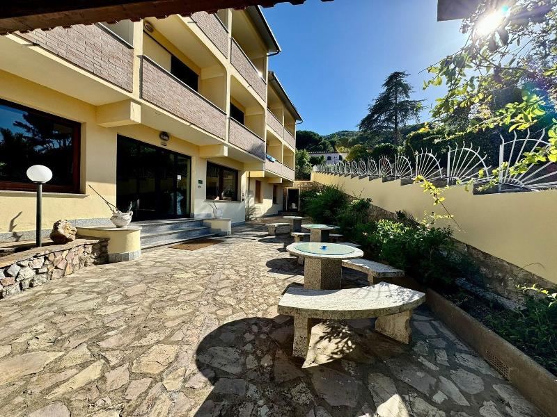 Hotel Fontalleccio image