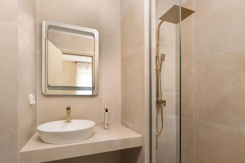 Aã§ai Plant Based Hotel image