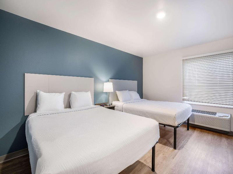 Woodspring Suites Gurnee - Chicago image