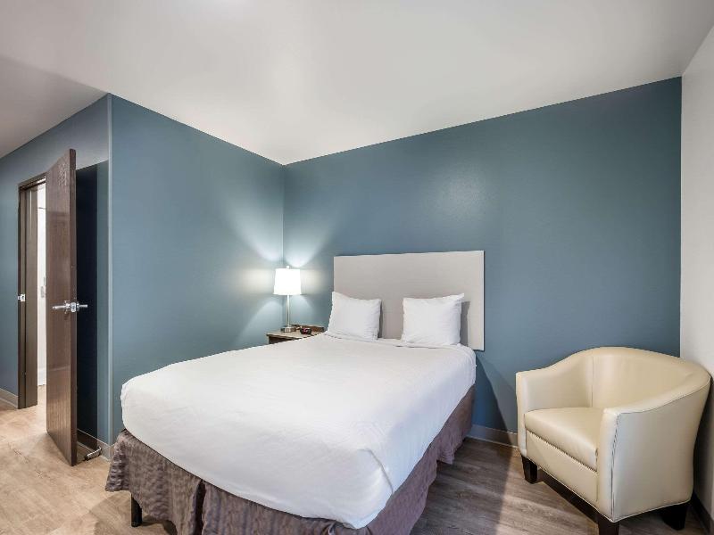 Woodspring Suites Gurnee - Chicago image