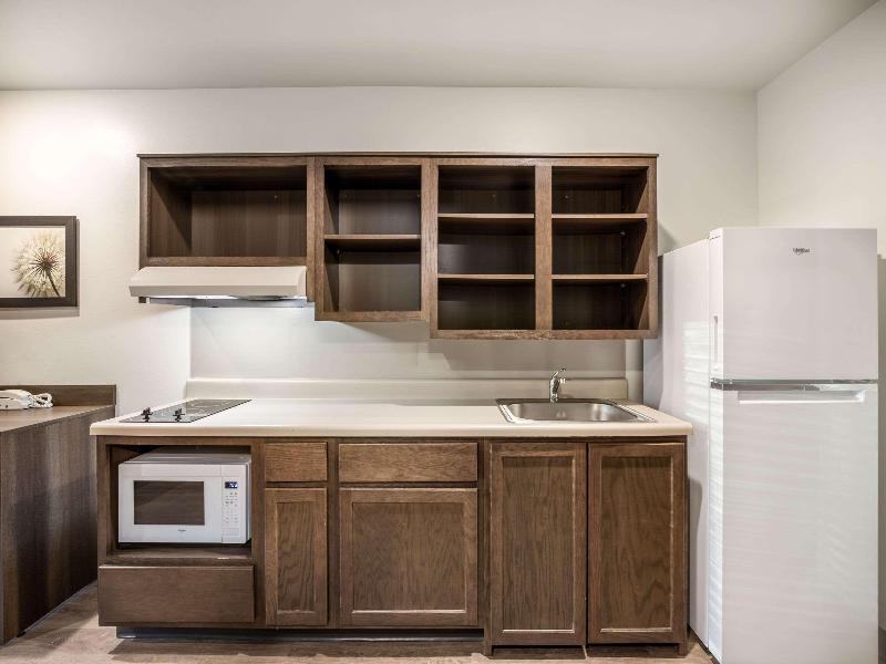 Woodspring Suites Gurnee - Chicago image