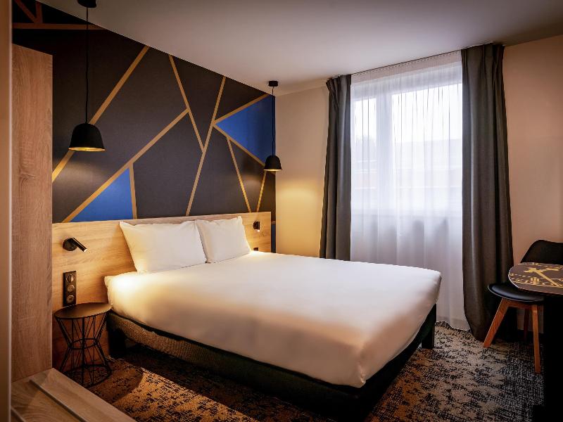 Ibis Styles Valenciennes Petite Forêt image