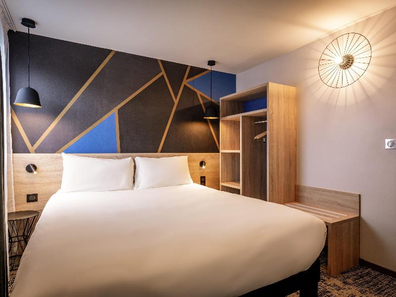 Ibis Styles Valenciennes Petite Forêt image