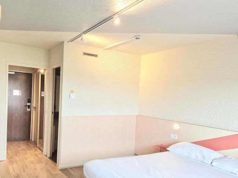 Ibis Budget Tours Sud image