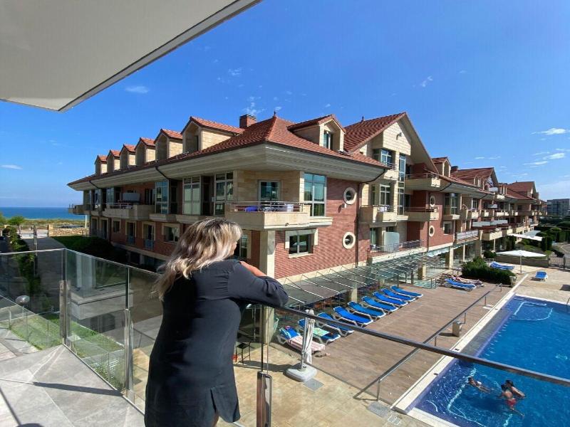 Playa Joyel Family Rooms image