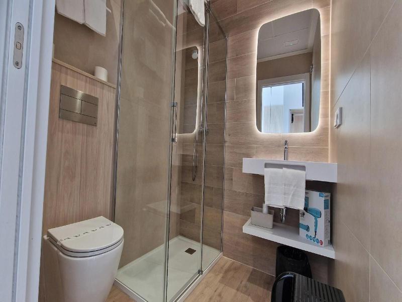 Playa Joyel Family Rooms image