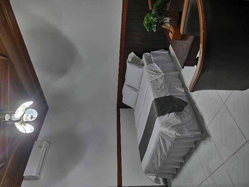 Domore Life Style Hotel And Cafe image