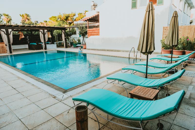 Sunside Inn Hotel Kyrenia image