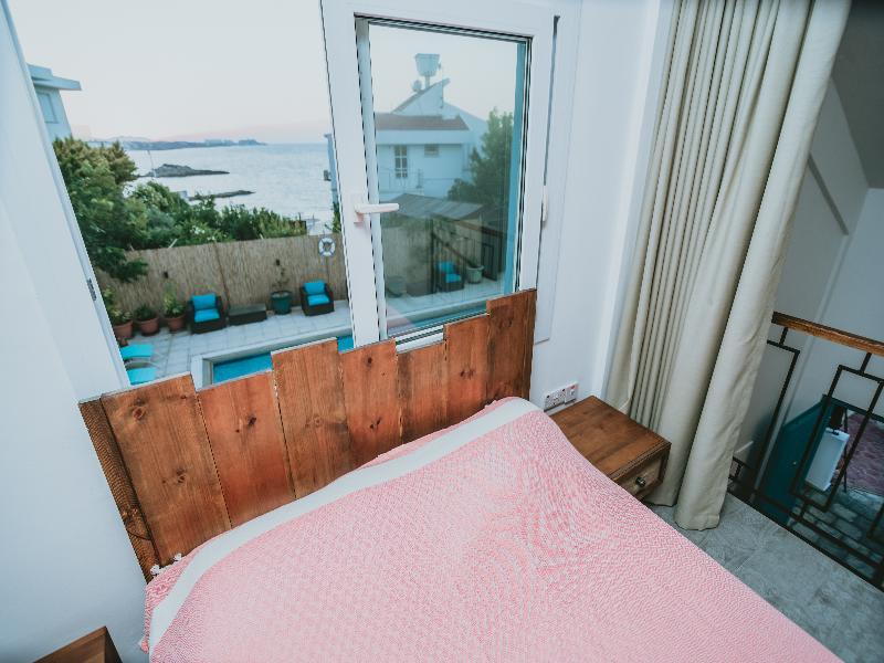 Sunside Inn Hotel Kyrenia image