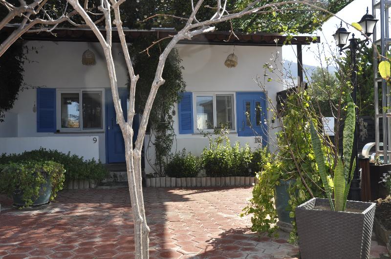 Sunside Inn Hotel Kyrenia image