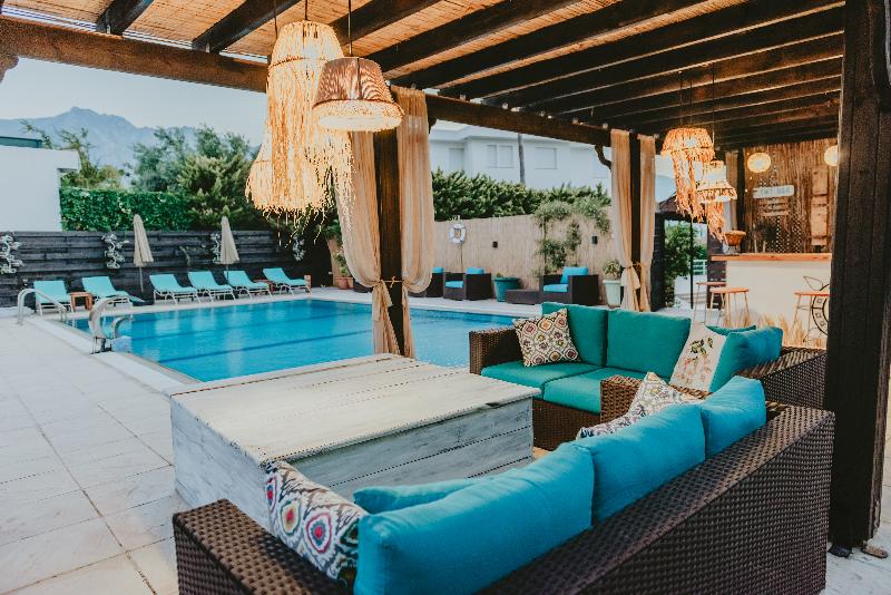 Sunside Inn Hotel Kyrenia image