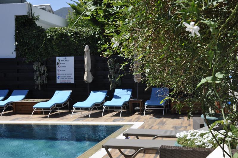 Sunside Inn Hotel Kyrenia image
