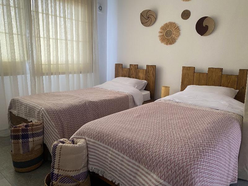 Sunside Inn Hotel Kyrenia image