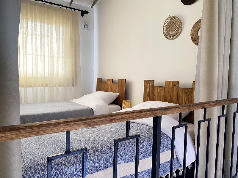 Sunside Inn Hotel Kyrenia image