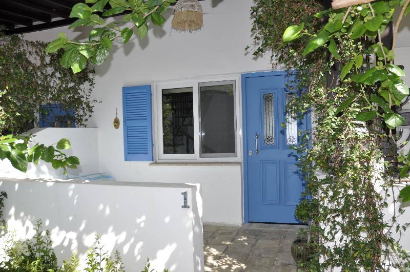 Sunside Inn Hotel Kyrenia image