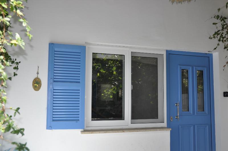 Sunside Inn Hotel Kyrenia image