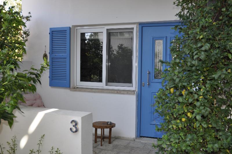 Sunside Inn Hotel Kyrenia image