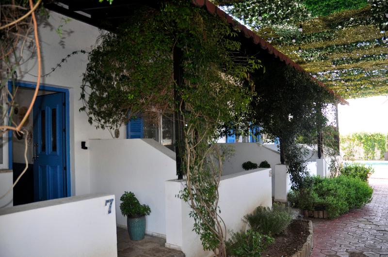 Sunside Inn Hotel Kyrenia image