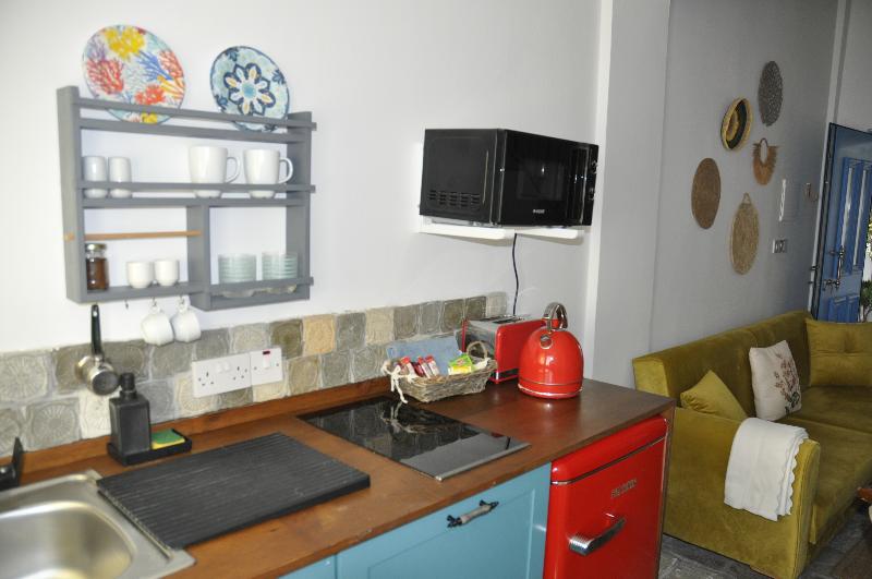 Sunside Inn Hotel Kyrenia image