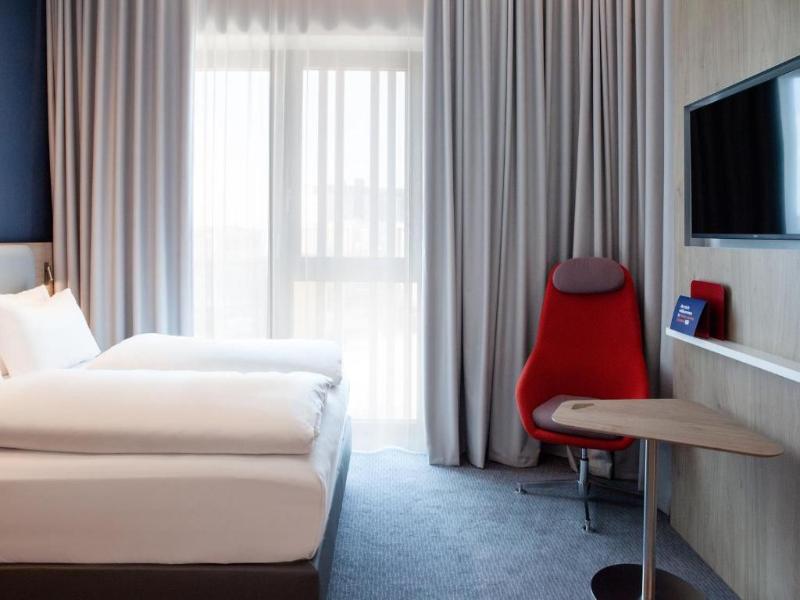 Holiday Inn Express & Suites Monheim am Rhein image