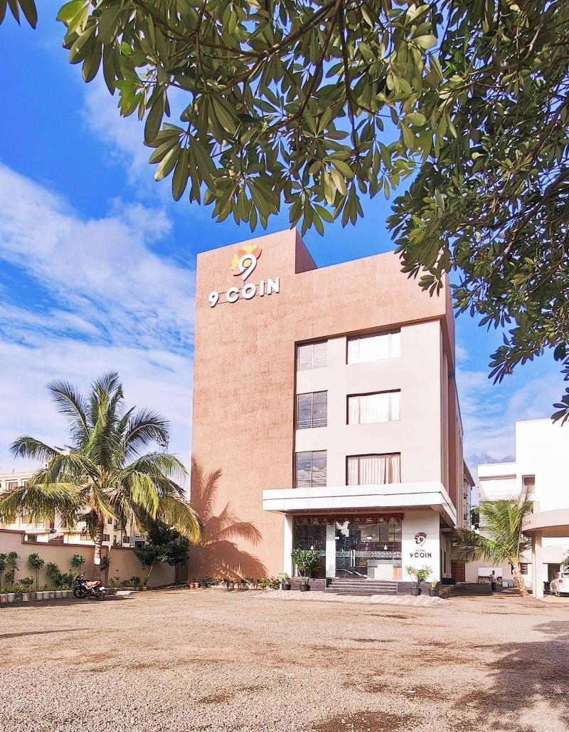 Hotel 9 Coin — general view