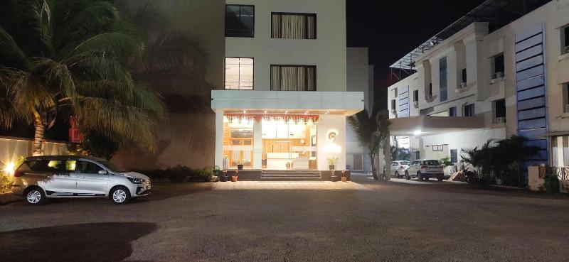 Hotel 9 Coin — general view