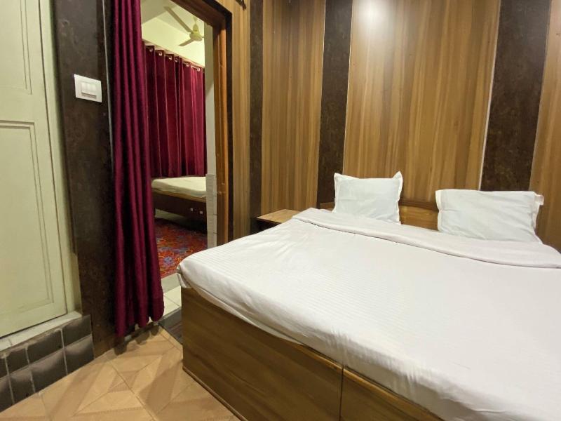 Hotel Ekant Lodge image