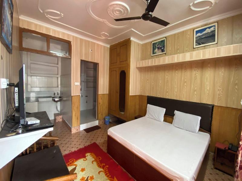 Hotel Ekant Lodge image