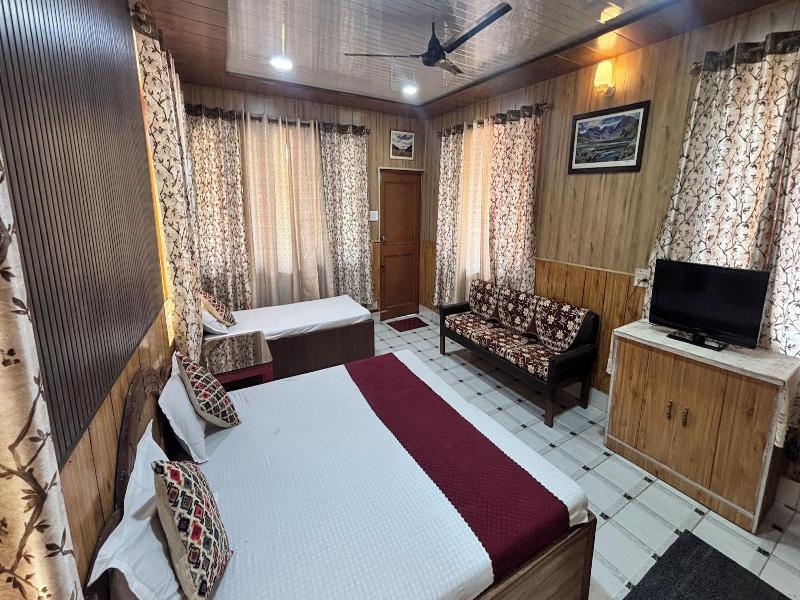 Hotel Ekant Lodge image