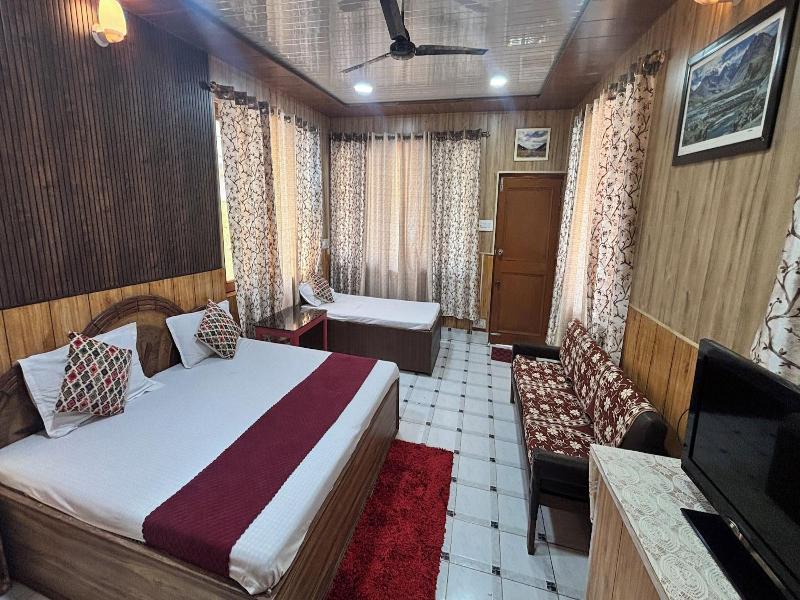 Hotel Ekant Lodge image