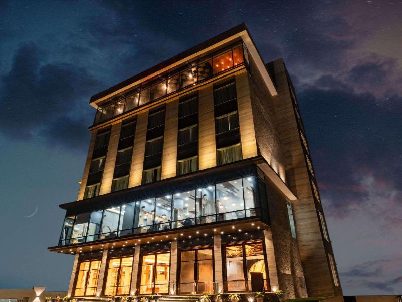Clarion Hotel Dehradun — general view