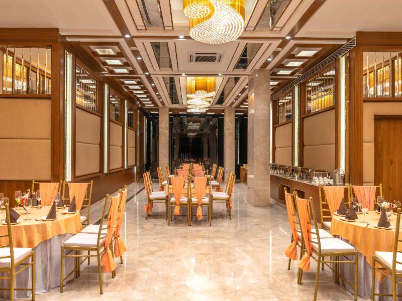 Clarion Hotel Dehradun image