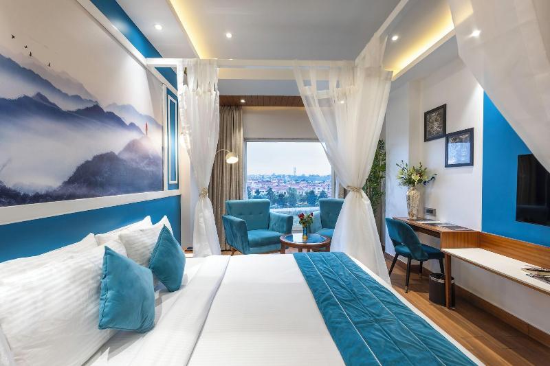 Clarion Hotel Dehradun image