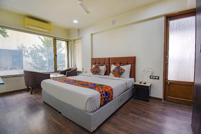 Fabhotel Sr Wakad image