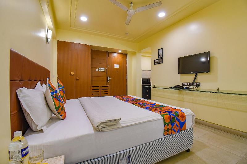 Fabhotel Sr Wakad image