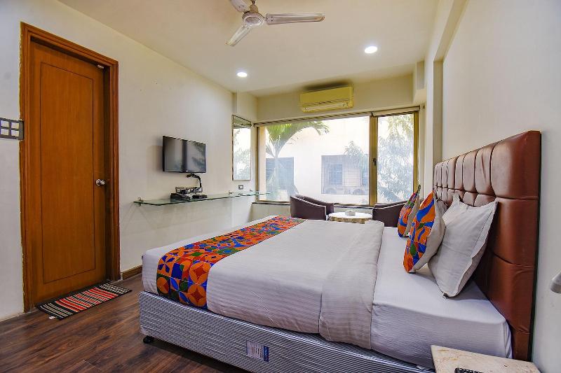 Fabhotel Sr Wakad image
