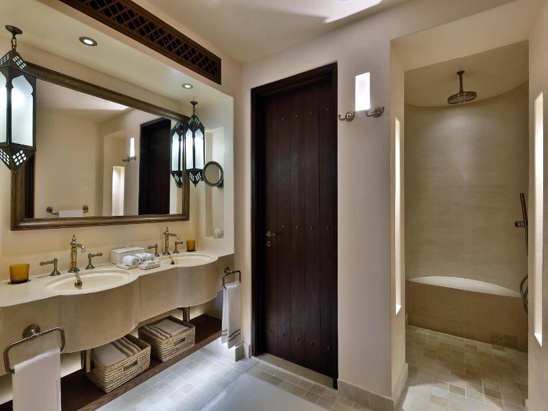 Al Wathba A Luxury Collection