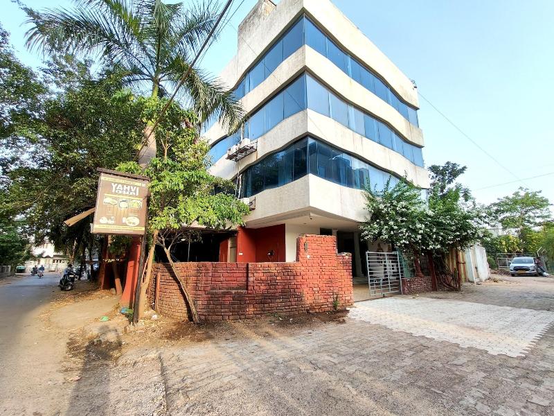 The Sky Imperial Hotel Yahvi — general view