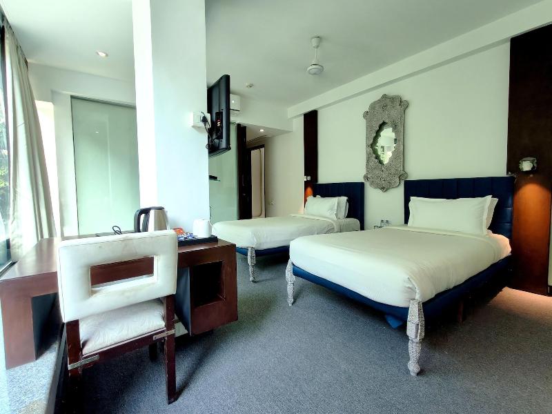 The Sky Imperial Hotel Yahvi image
