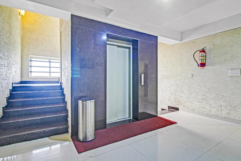 Townhouse 692 Hotel Nera Regency