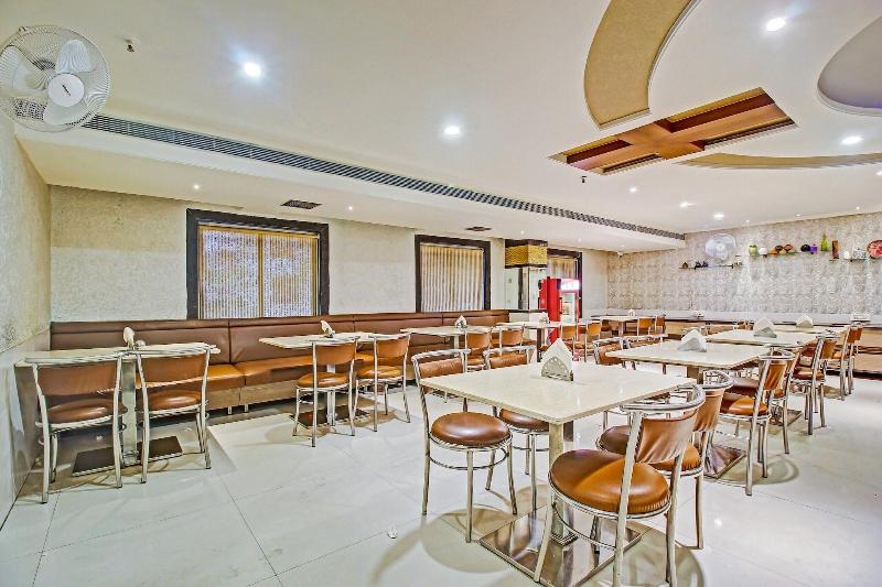 Townhouse 692 Hotel Nera Regency