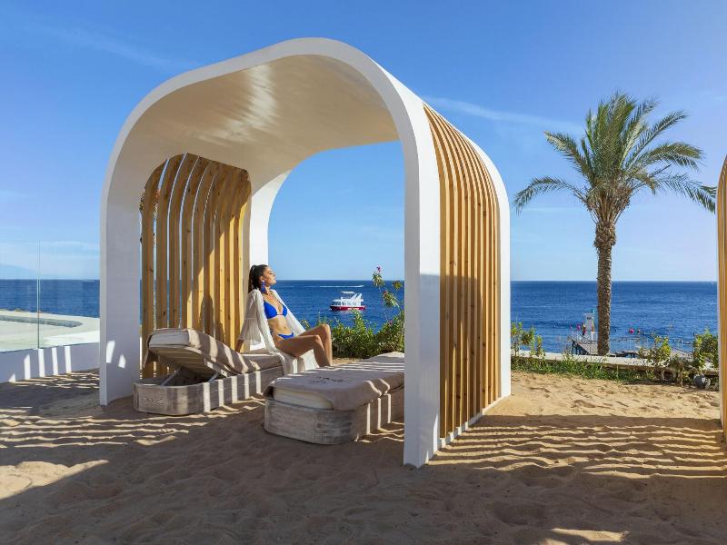 White Hills Resort image