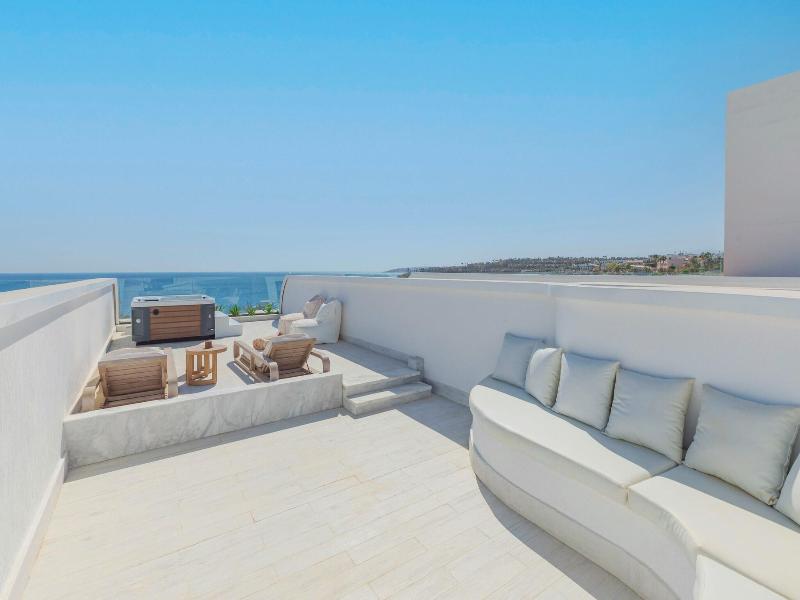 White Hills Resort image