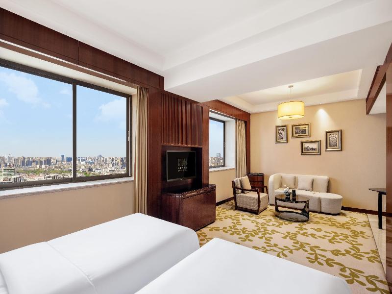 Sofitel Jinan Silver Plaza image