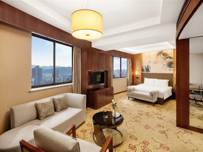 Sofitel Jinan Silver Plaza image