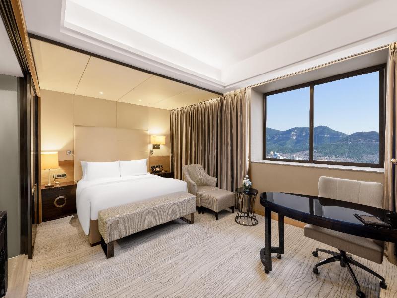 Sofitel Jinan Silver Plaza image