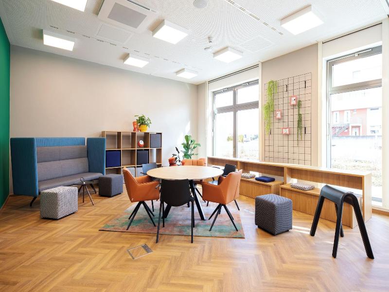 Loginn Hotel Köln Airport image