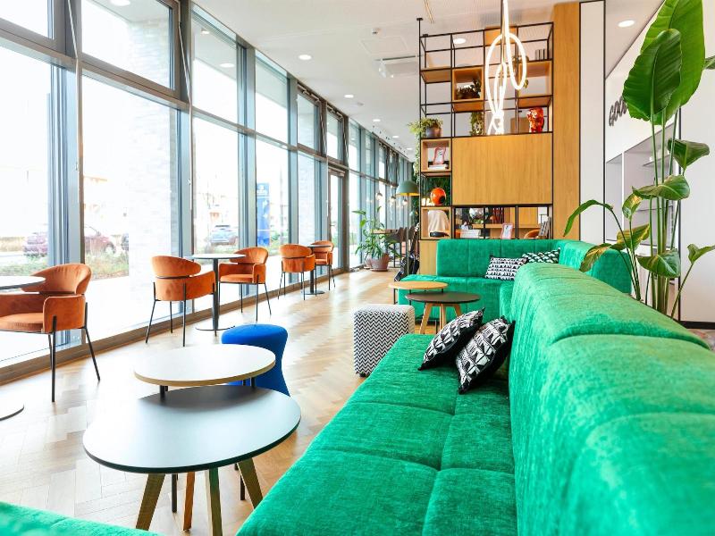 Loginn Hotel Köln Airport image